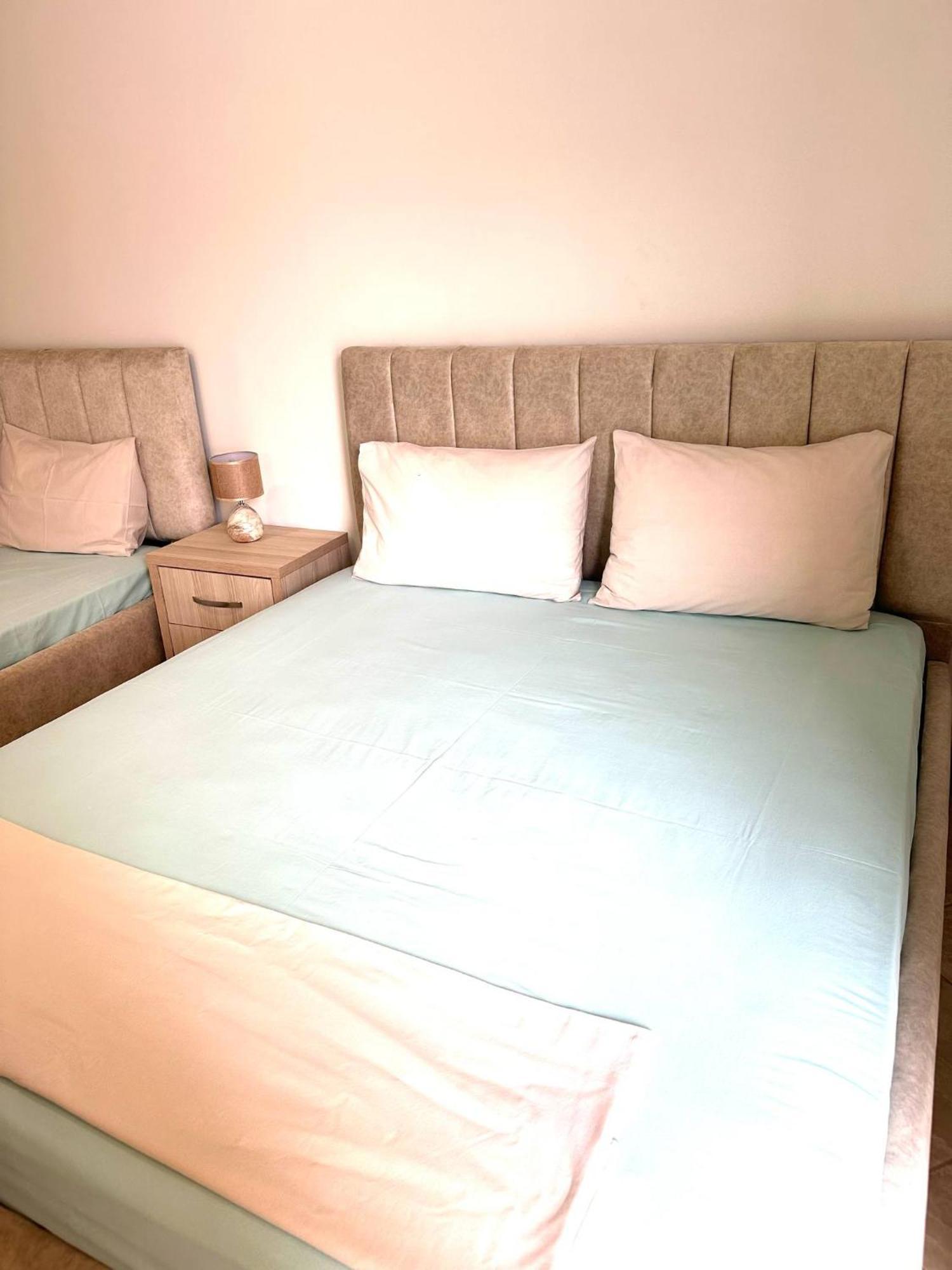 Rooms With View Himare Kamer foto